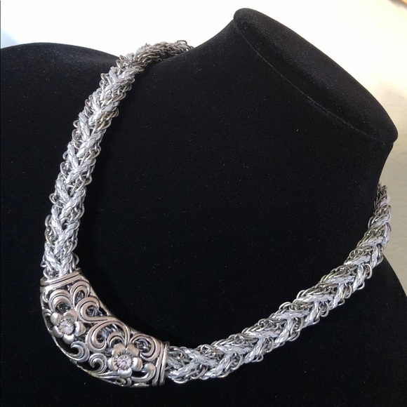 Jewelry - “Silver Springs” Elegant 2 tone Silver Floral Statement Necklace